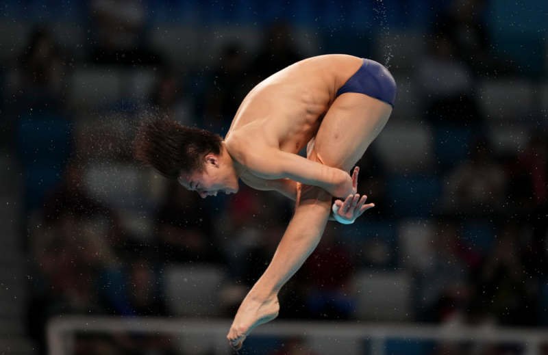 The Future of Diving: 19-Year-Old Bai Yuming Wins Big at Home
