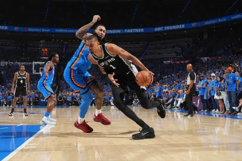 Spurs 111-103 Thunder