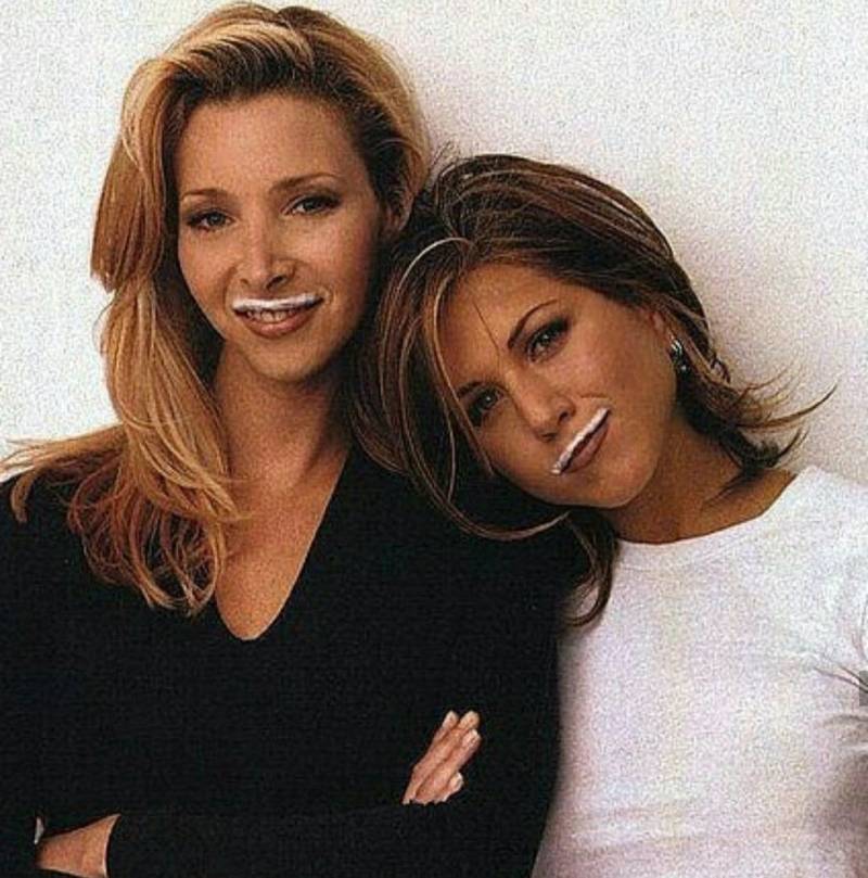 Actors on Actors - Jennifer Aniston x Lisa Kudrow