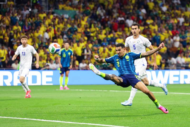 Uzbekistan 1 - 3 Colombia