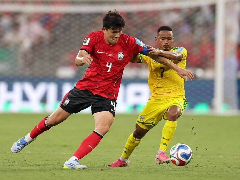 South Africa 1-0 South Korea