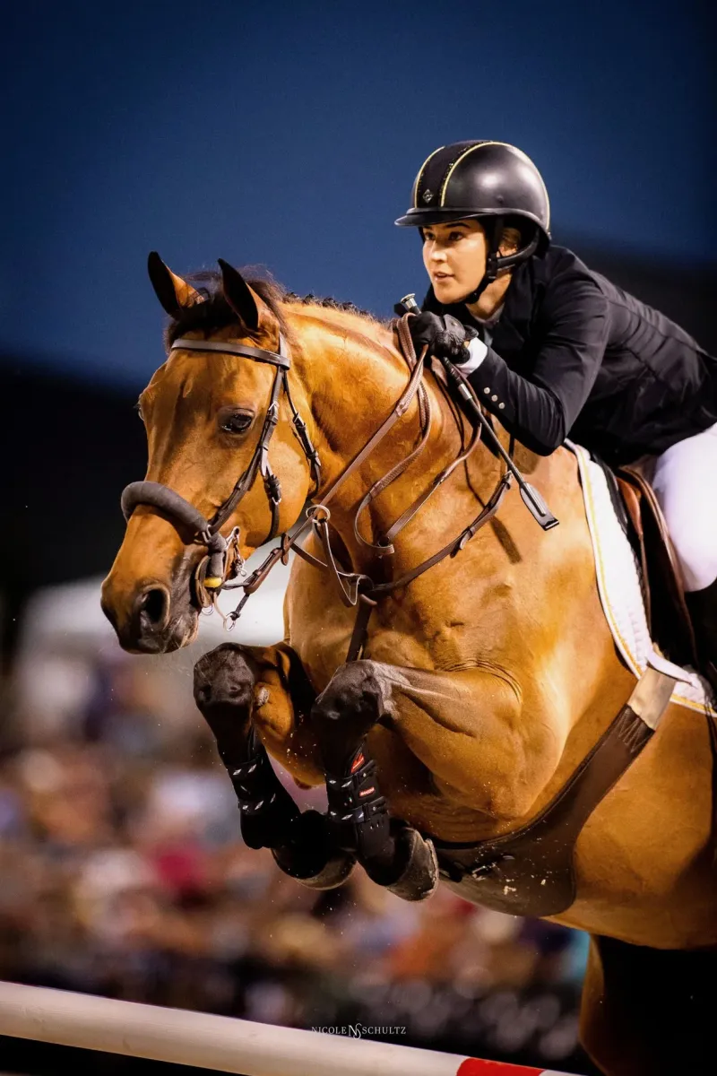 Gabriela Reutter: On the Fringe | Full Equestrian Documentary