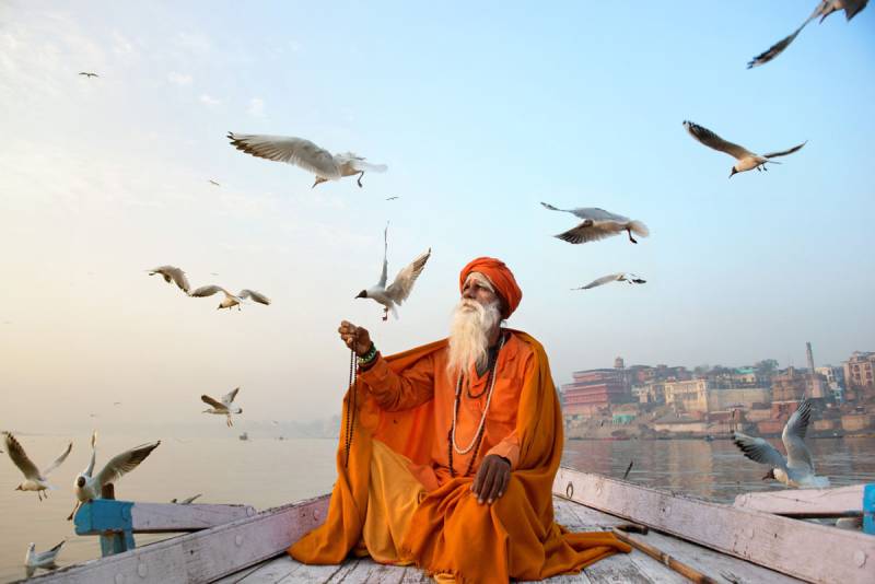 India’s Most Extreme Ascetics: 20 Years With a Raised Arm