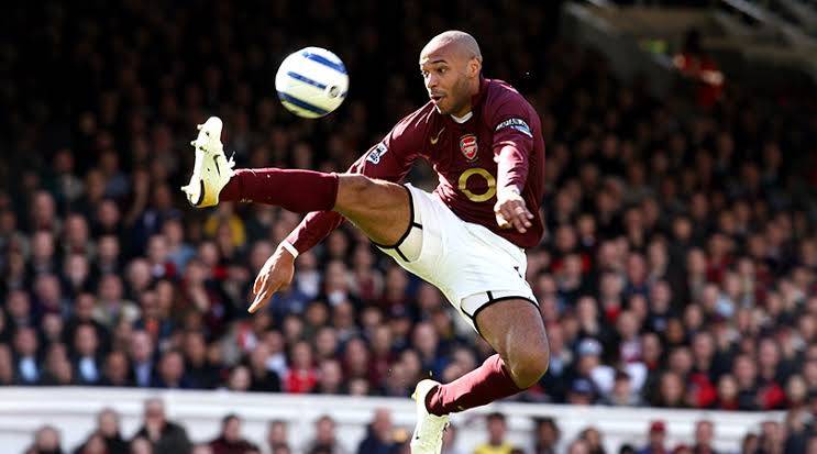 Iconic Community Shield Goals From Football's Greatest Legends