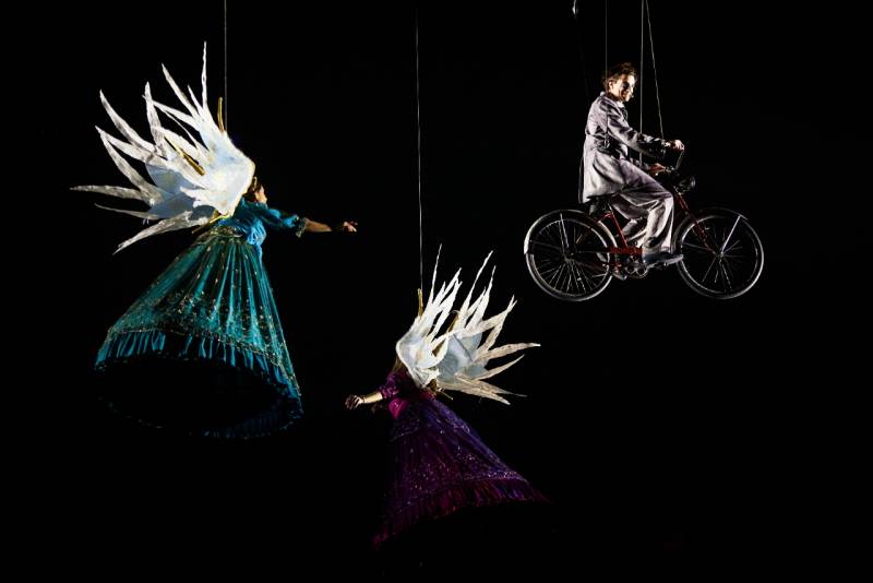 Cirque du Soleil 60-Minute Special: Corteo, Bazzar & Quidam