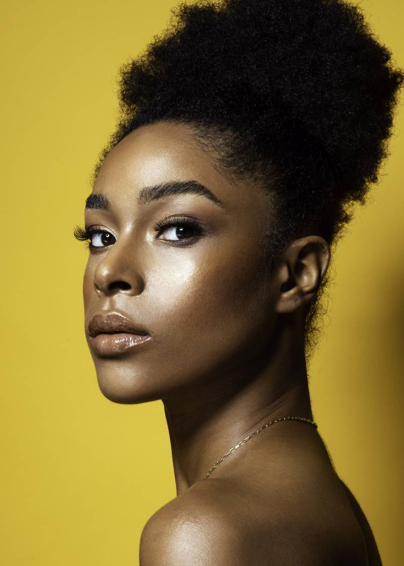 How to Do Soft Glam Makeup: A Step-by-Step Tutorial